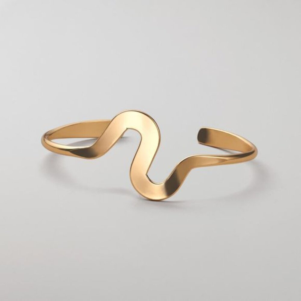 Avon Goldtone Chic Metal Cuff Bracelet